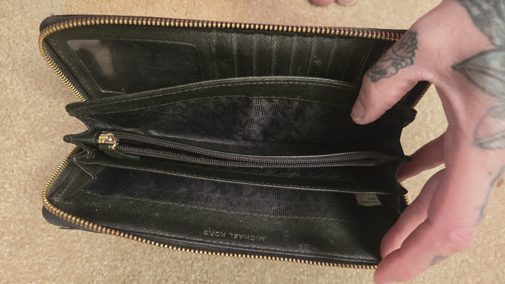 Michael Kors Black Leather Zip Around Wallet - photo 3