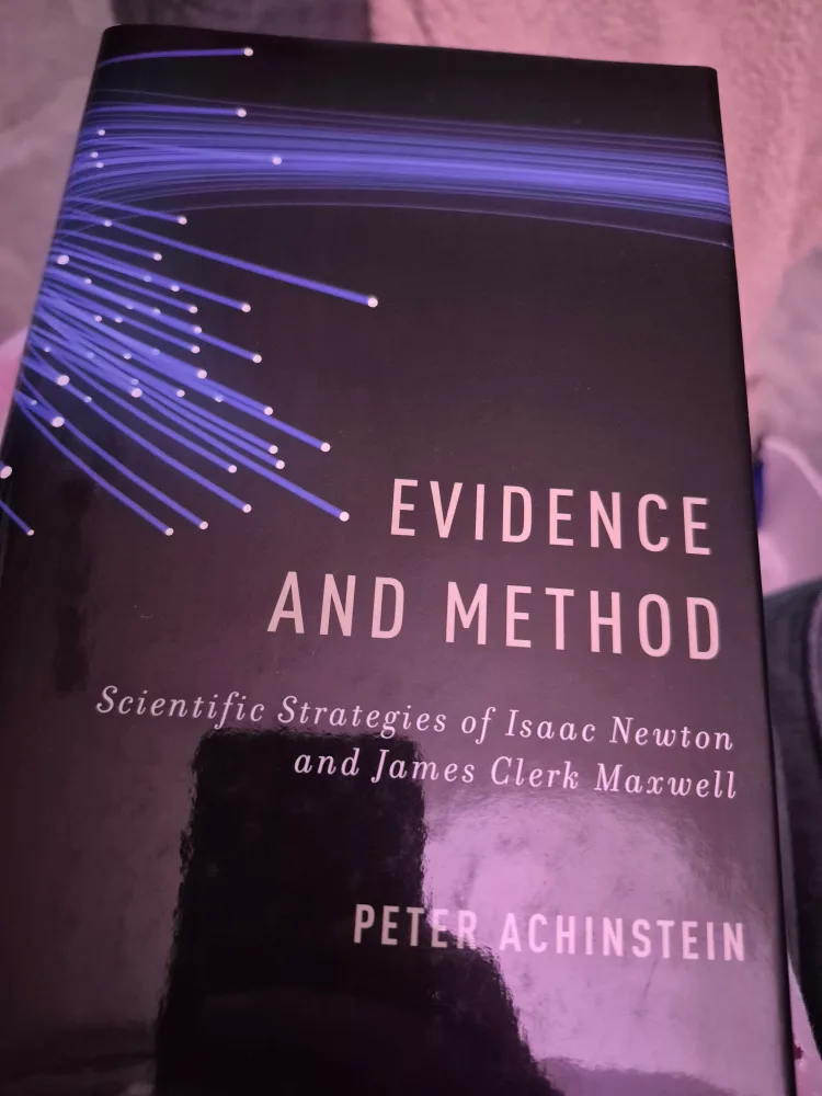 Collection of Science Books - explore ideas in science💚 image indicator(2)