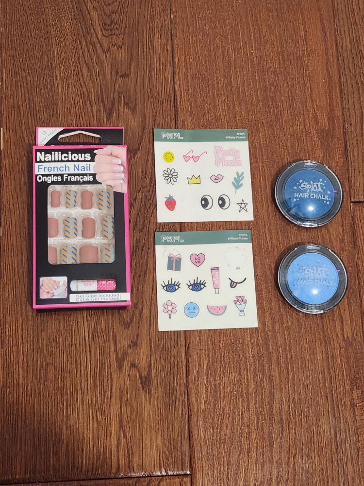 💚 Nail Art Kit & Hair Chalk Bundle