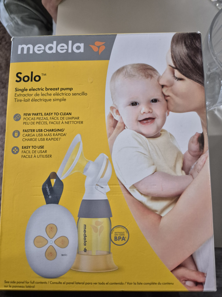 urgent moving sale Medela Solo Electric Breast Pump - New in Box