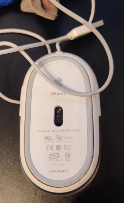 Apple USB Mouse M5769 with Protective Case image indicator(2)