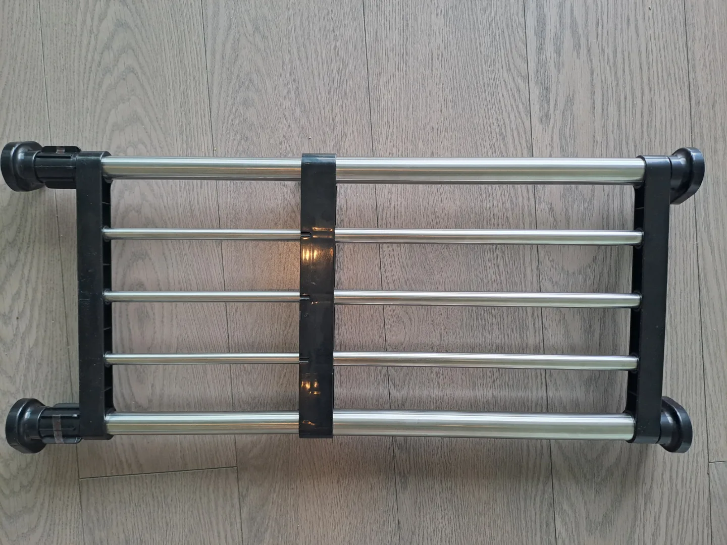 NEW Expandable Metal Shelf thumbnail