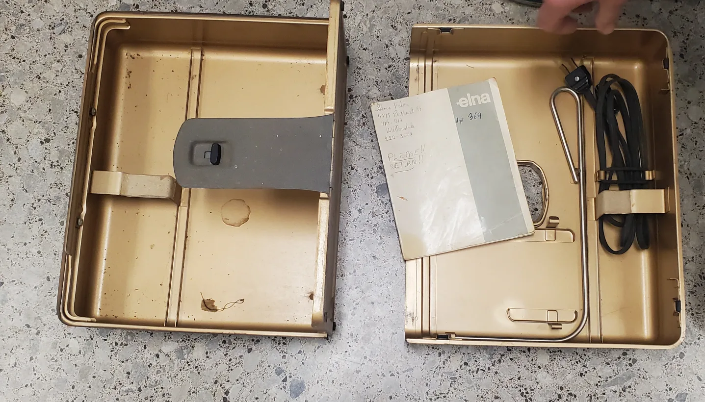 PORTABLE METAL CASE EXPAND TABLE SEWING MACHINE ELNA SUPERMATIC image indicator(2)