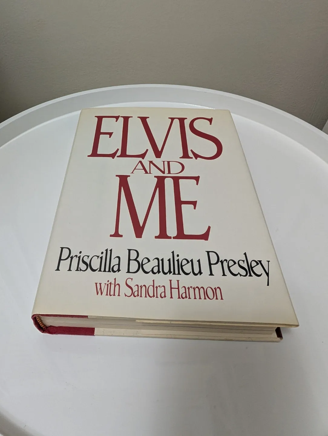 Elvis and Me by Priscilla Presley - Hardcover Book image indicator(6)