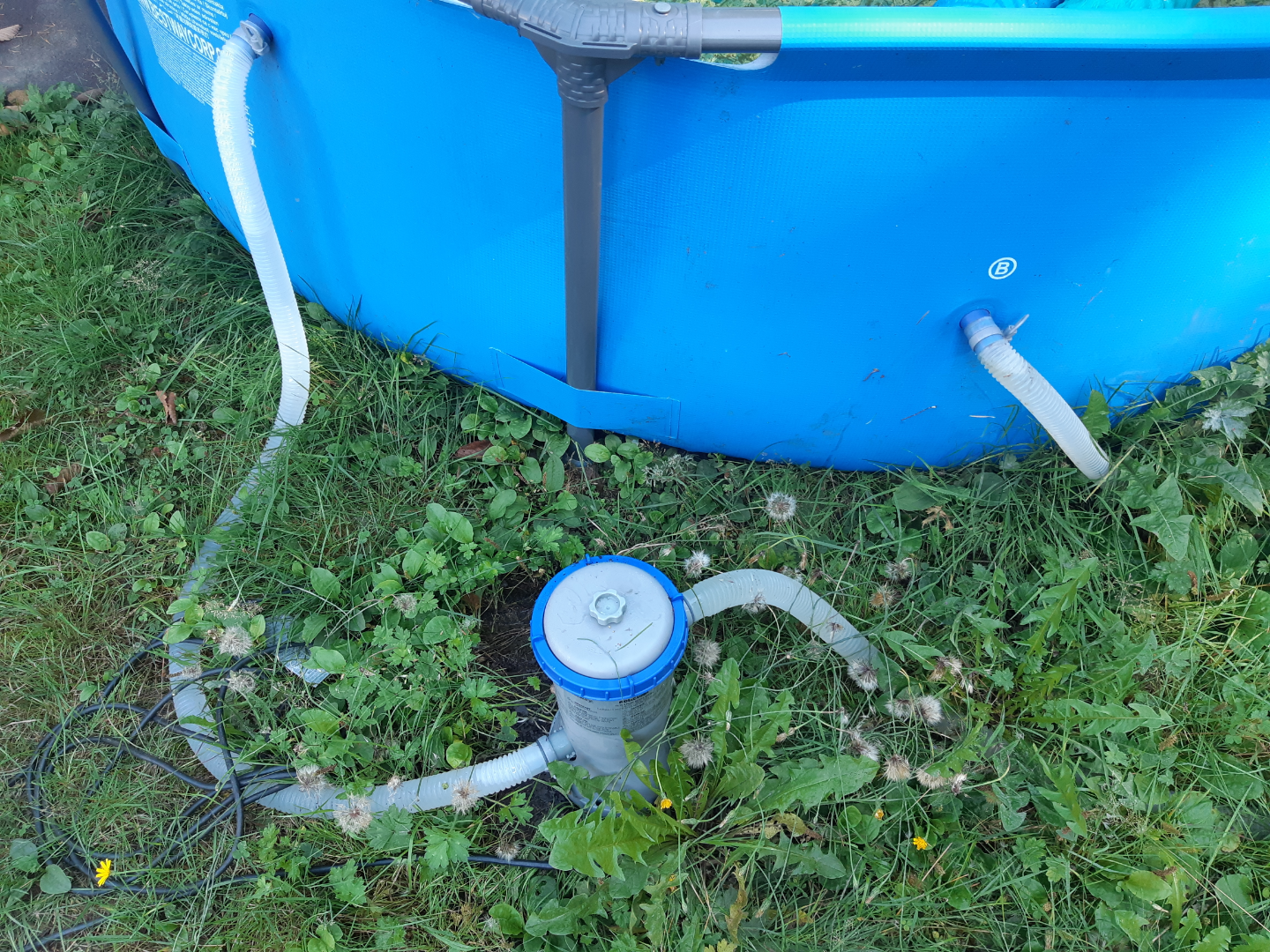 Bestway Outdoor Pool - photo 2