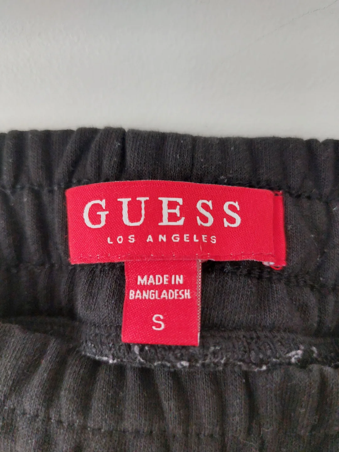 GUESS Black Cargo Joggers - Size Small thumbnail