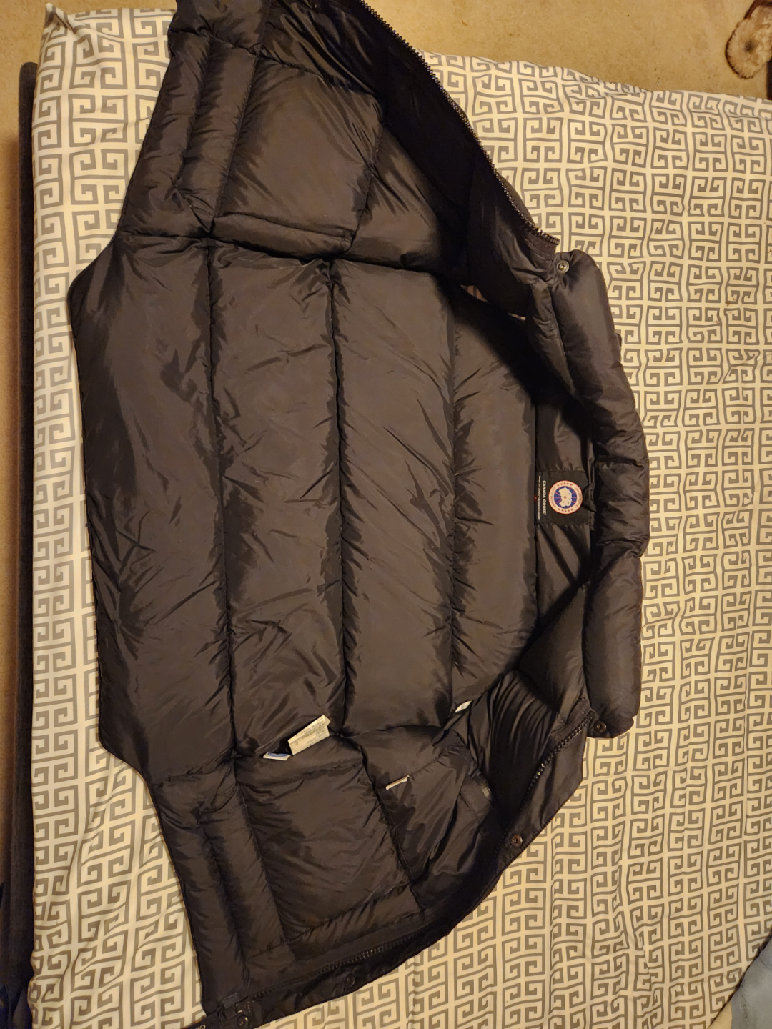 Canada Goose Men's Black Down Vest - Size L - photo 2