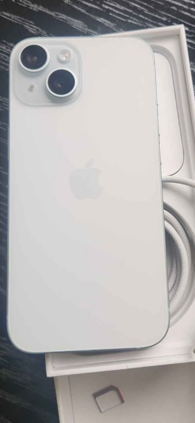 iPhone 15 128 gb - photo 2