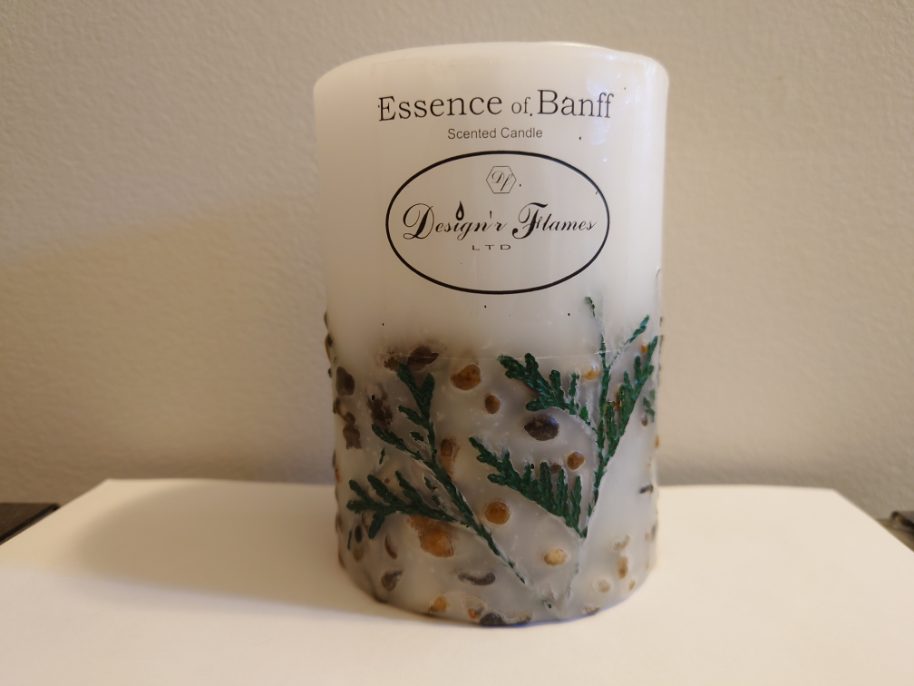 “Essence of Banff,” scented candle 💚