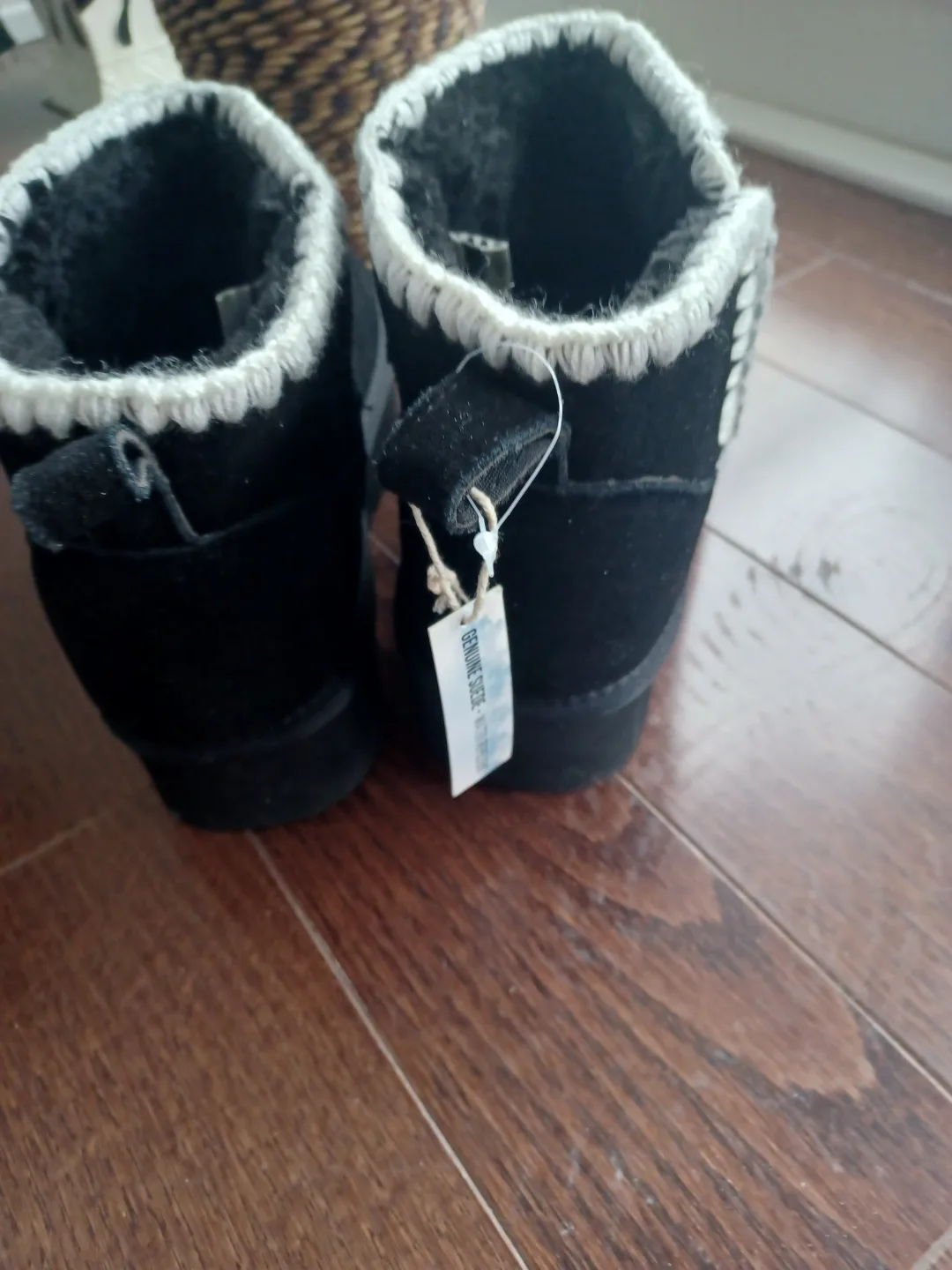 Women's Black Sheepskin Boots with Crochet Trim size 9/10 image indicator(2)