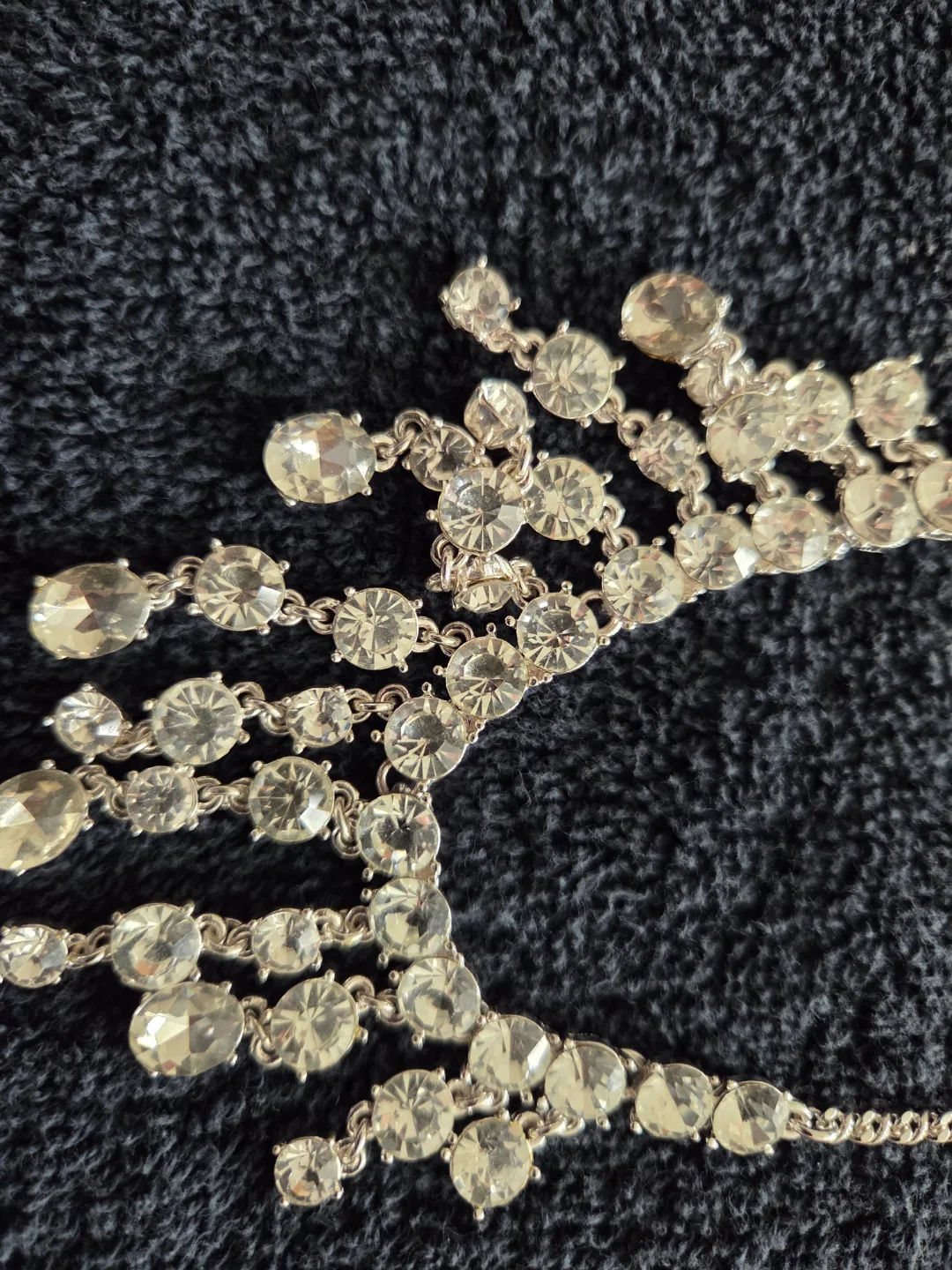 Rhinestone/SilverJewellery Set - Necklace, Bracelet & Earrings image indicator(4)