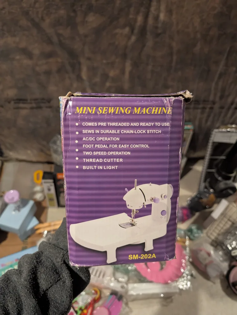 Mini Sewing Machine SM-202A - Portable and Compact image indicator(2)
