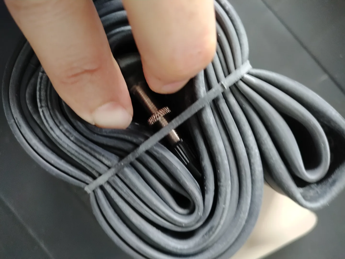 26 x 2.1-2.4 Bicycle Inner Tubes image indicator(5)