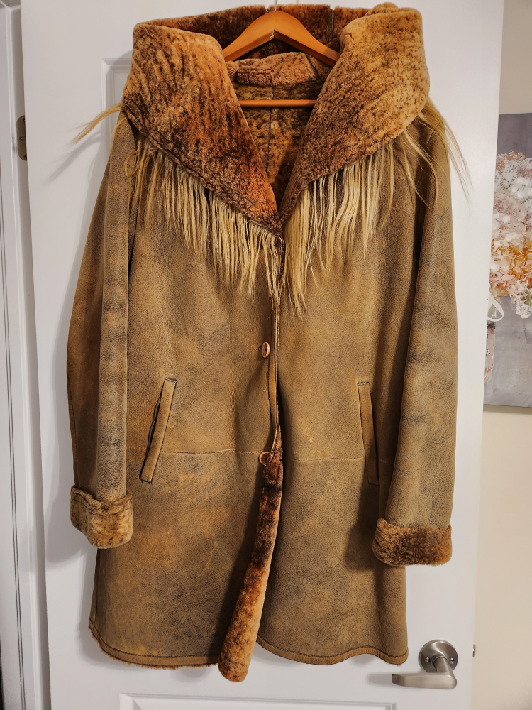 Italian  Gina Bacconi Sheepskin Coat - Size L - photo 3
