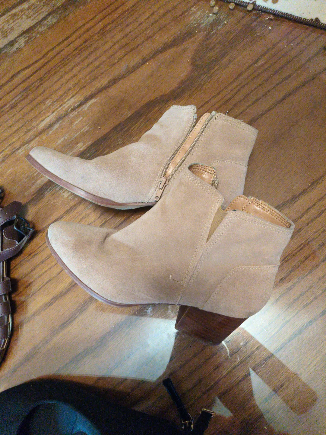 women's shoes thumbnail