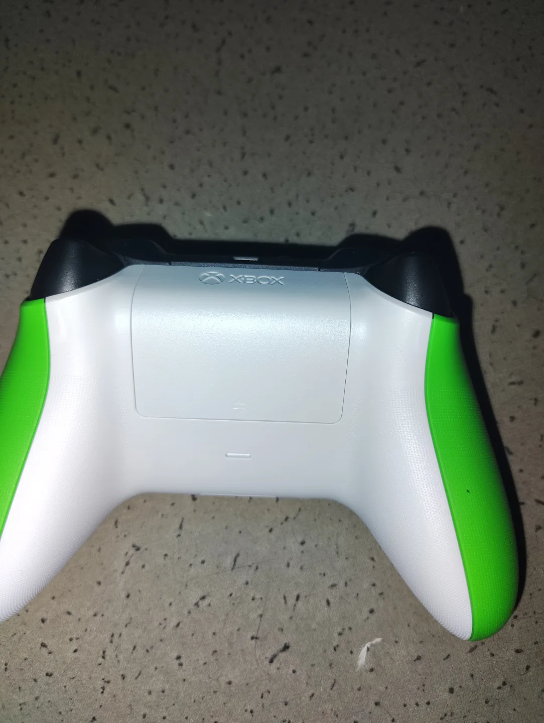 Xbox Wireless Controller - Green image indicator(2)