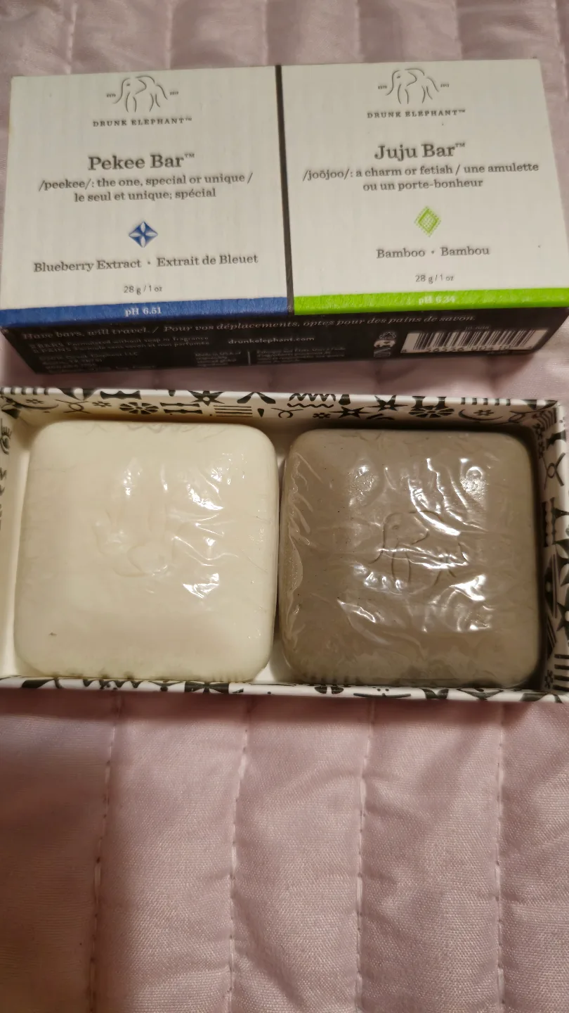 Drunk Elephant Juju Bar & Peekee Bar Soap Set image indicator(2)
