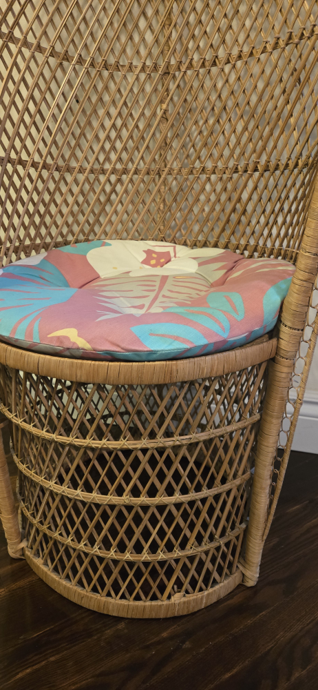Vintage Wicker Peacock Chair - photo 4