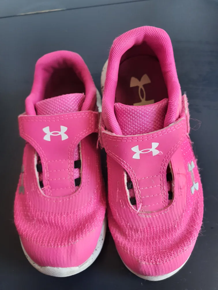 Pink Under Armour Toddler Girls' Running Shoes #freecycle image indicator(5)