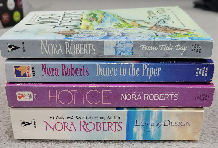 Nora Roberts Romance Novels - 4 Books - photo 2