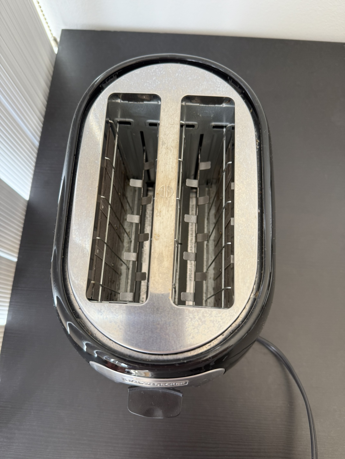 Two-slice toaster - clean inside