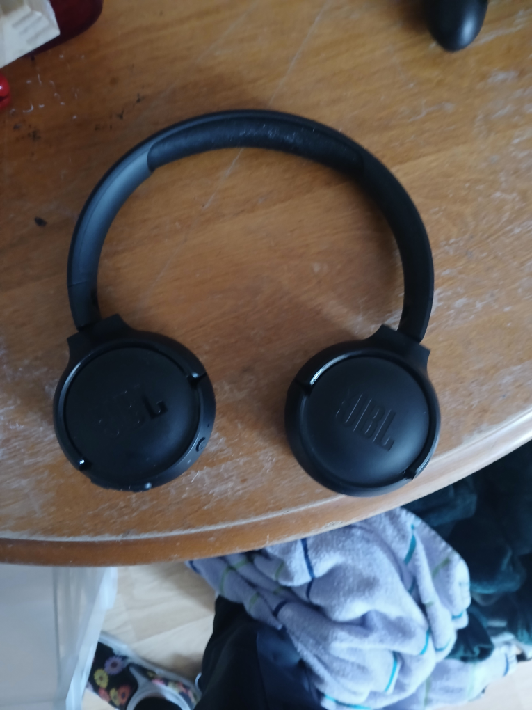 JBL Tune 500BT Wireless On-Ear Headphones - Black