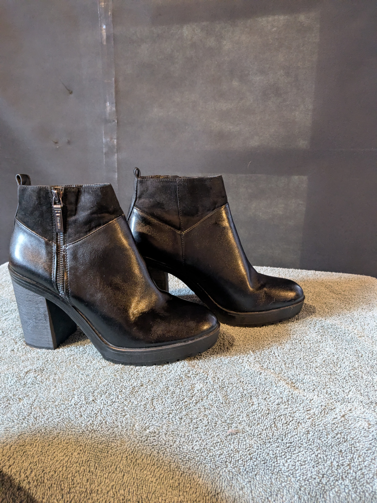 Black Leather Block Heel Ankle Boots