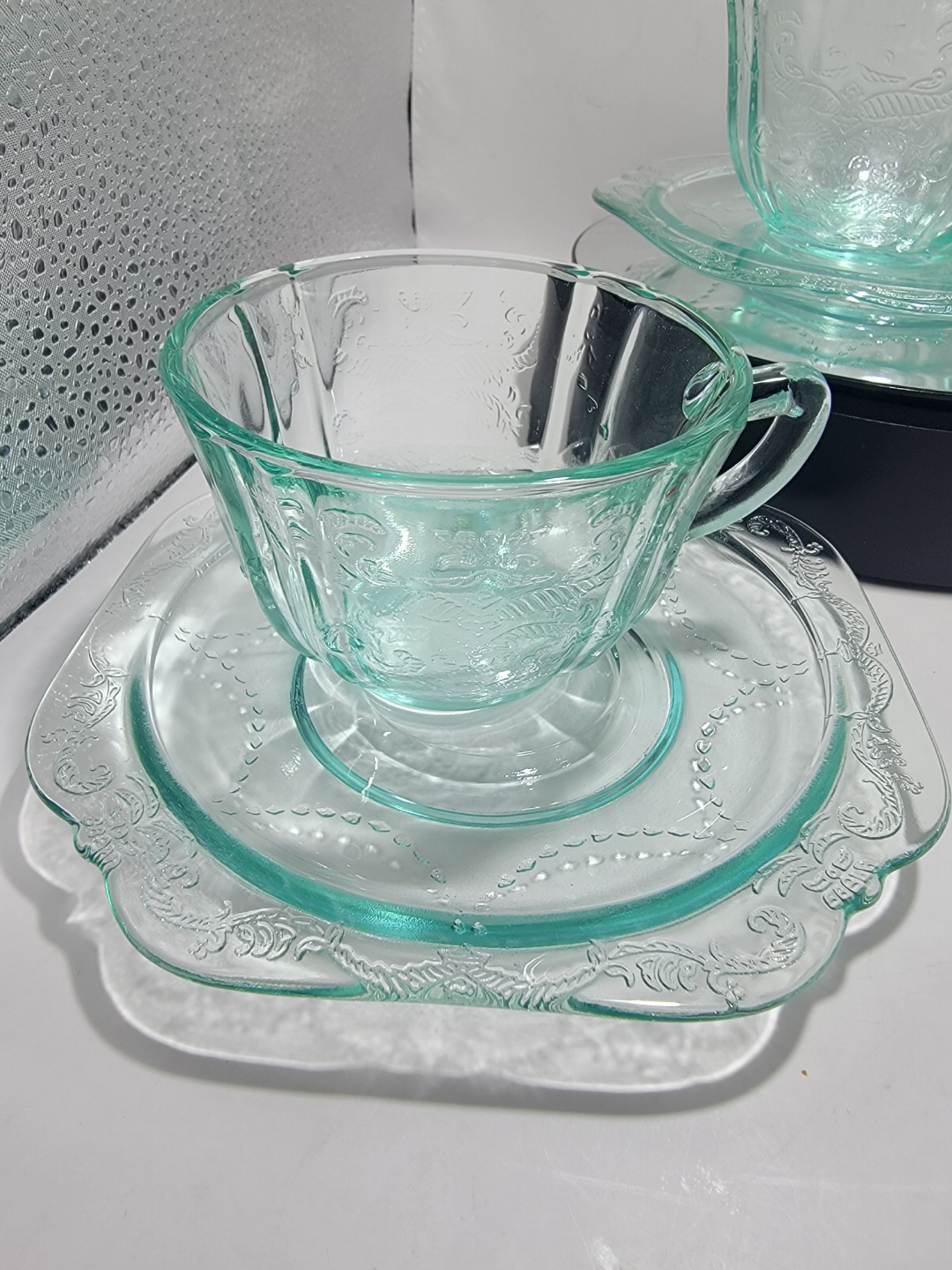 Vintage Depression Glass Teacups and Saucers Set of Four - photo 3