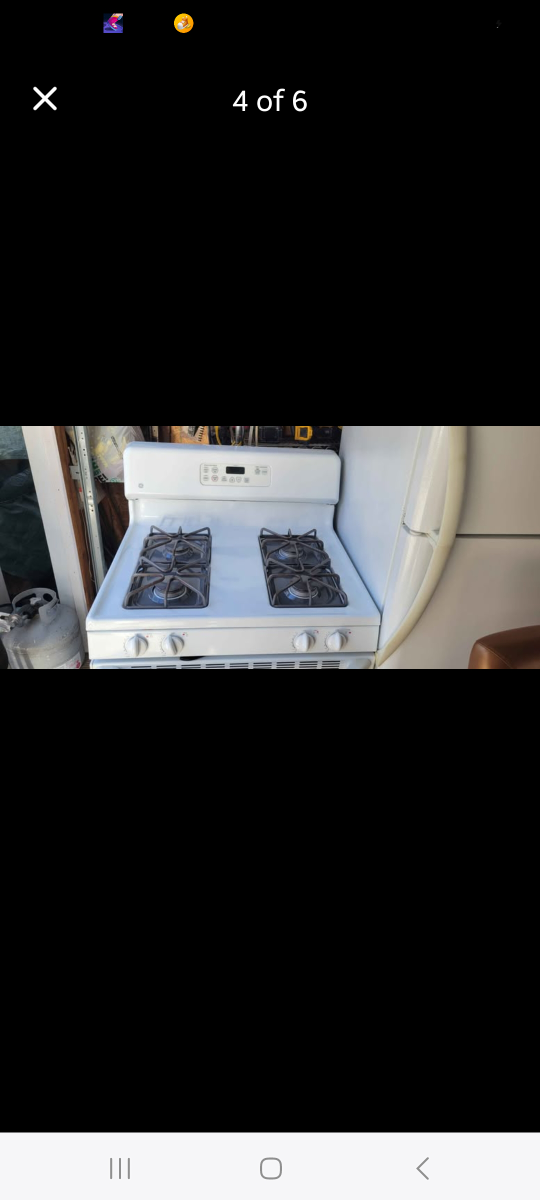 GE Profile Gas Range - White - photo 4