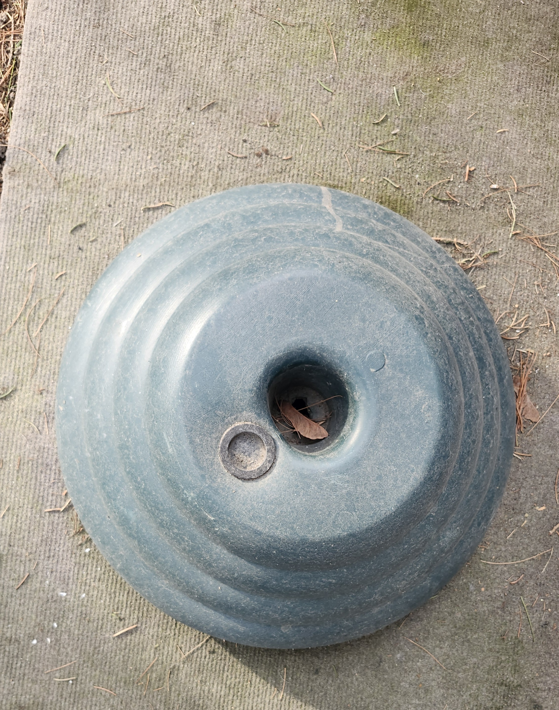 outdoor patio table - photo 3