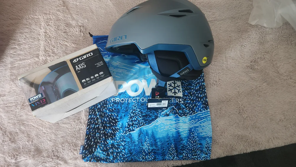 New! Giro Axis Snow Helmet and Goggles Package image indicator(4)
