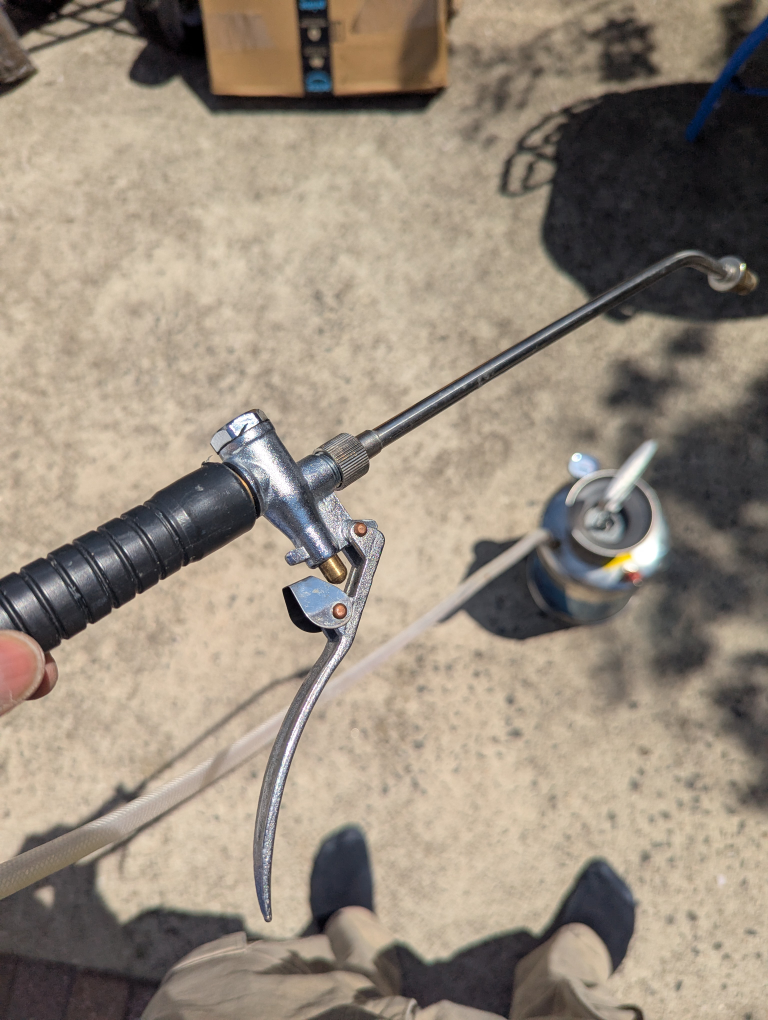 Stainless Steel Pump Sprayer - photo 3