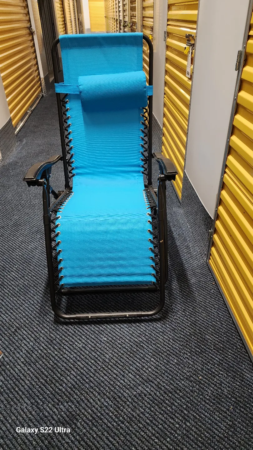 Two Beach Lounge Chairs Set image indicator(6)