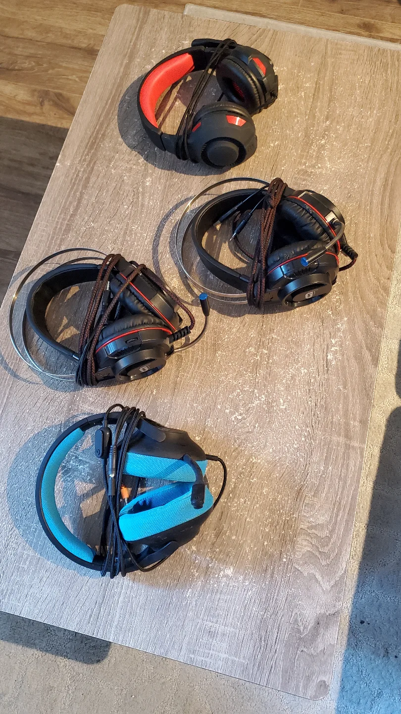 PC + Console Gaming Headsets - $5 each thumbnail