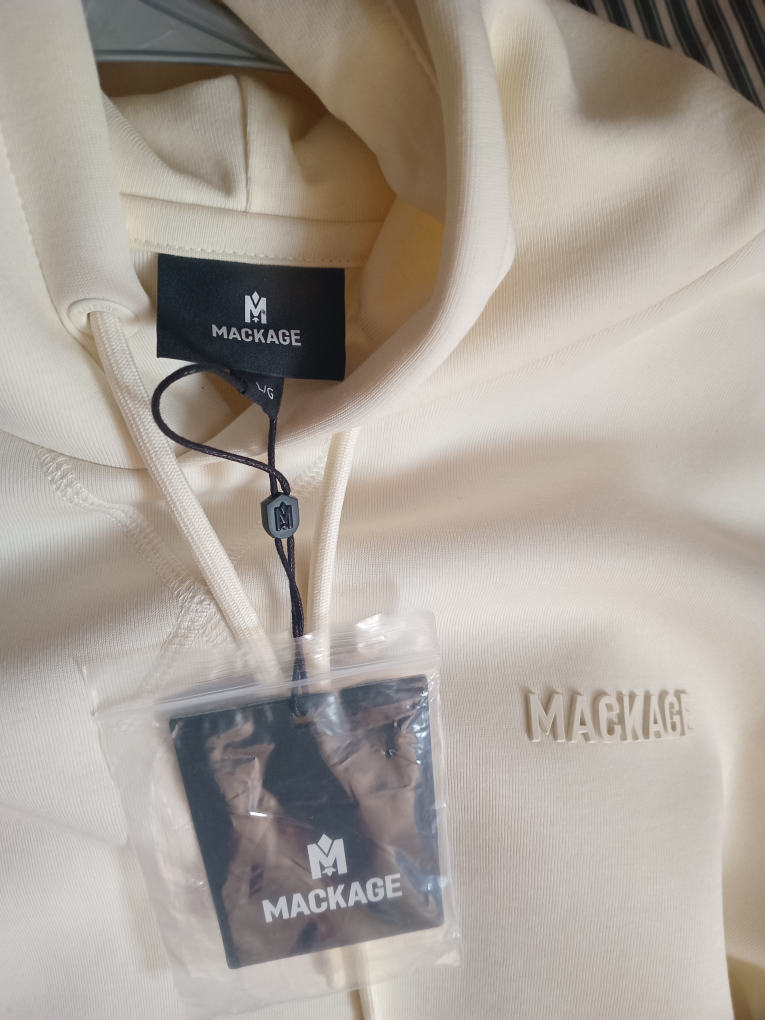 Mackage cream coloured hoodie $120 - photo 3