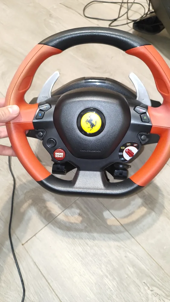 Thrustmaster Ferrari 458 Italia Racing Wheel image indicator(2)