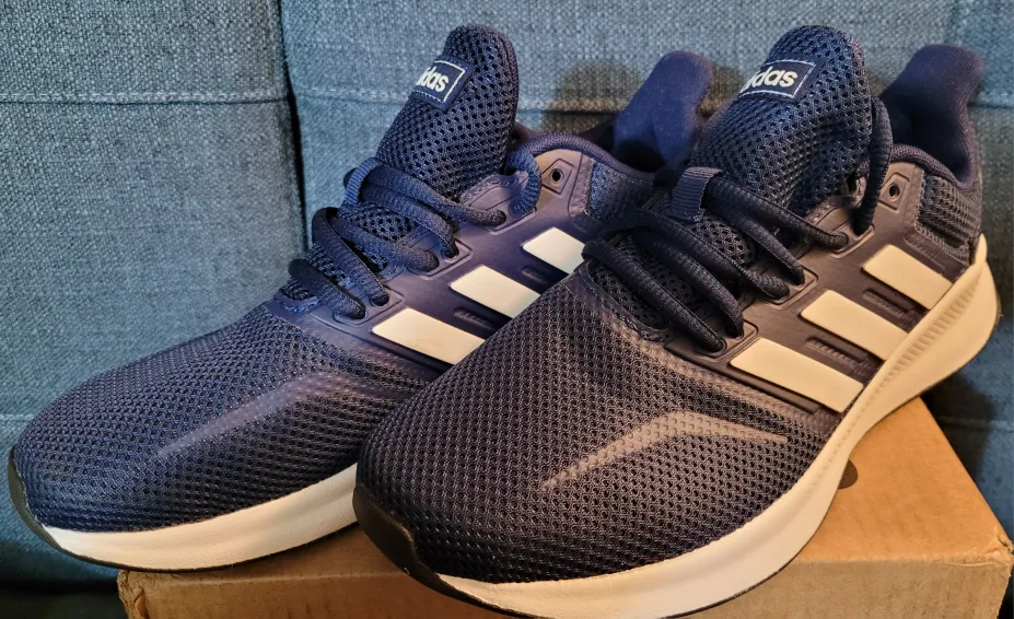 Adidas Runfalcon F36201 Running Shoes - youth / Men's Size 6.5 image indicator(2)