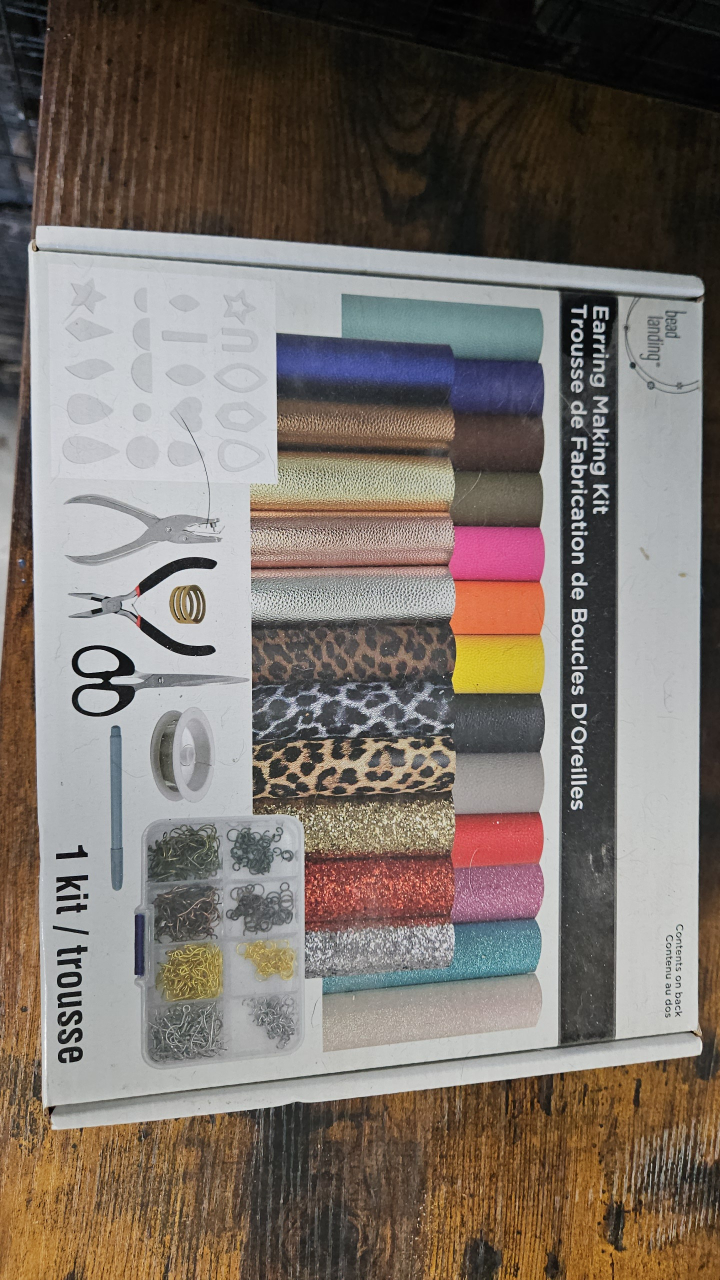 Bead Landing Earrings Making Kit