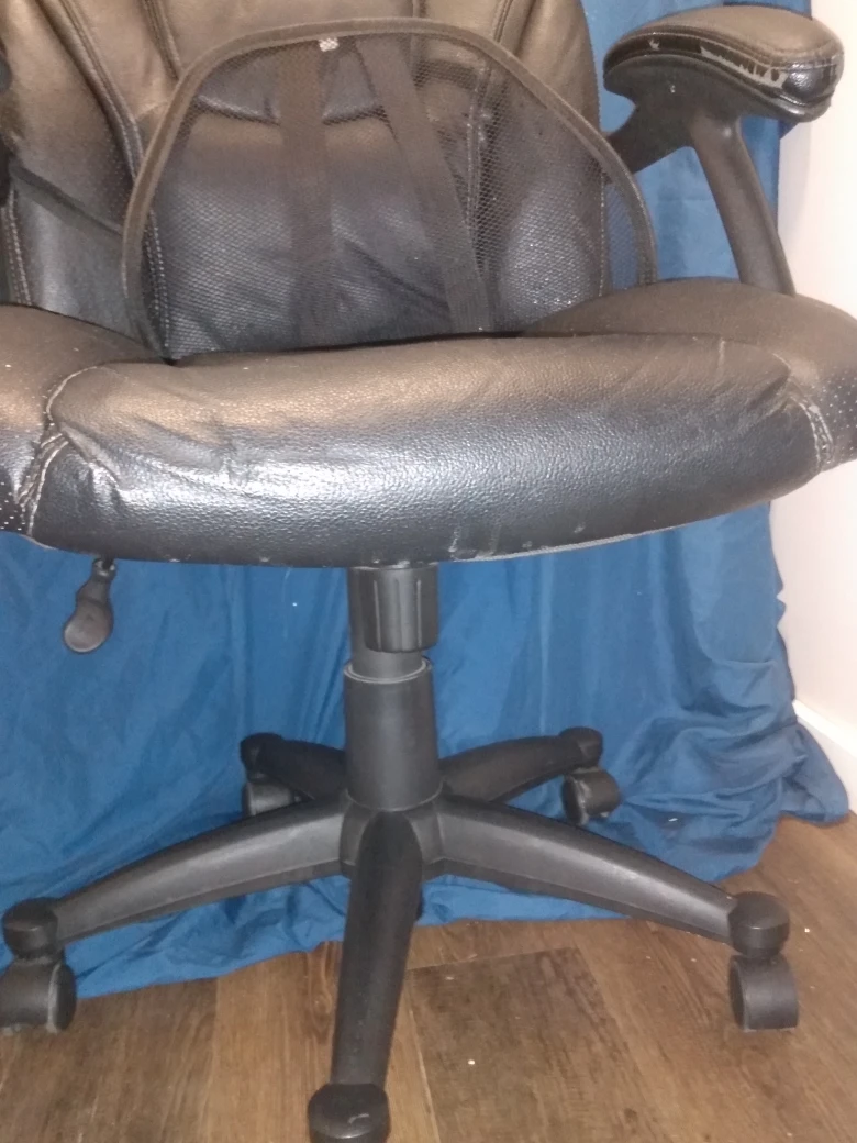 Black Leather Office Chair with Lumbar Support - photo 3