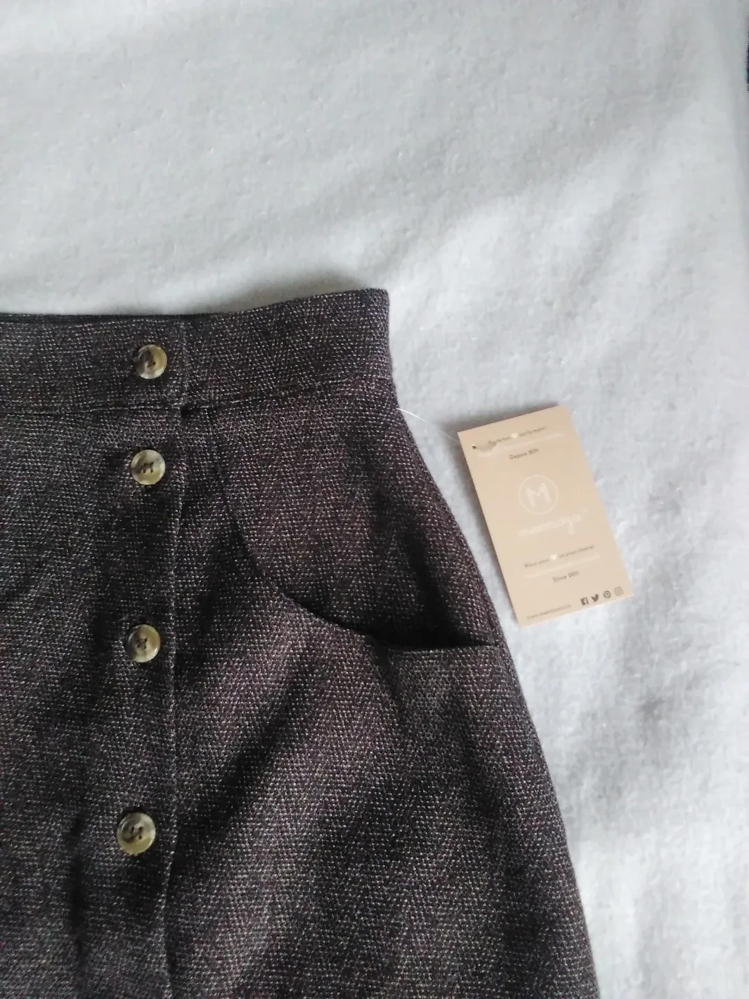 Meemoza SKIRT (made in Québec) ⚜️ 100% merino wool Size M 💚 🥕 image indicator(6)