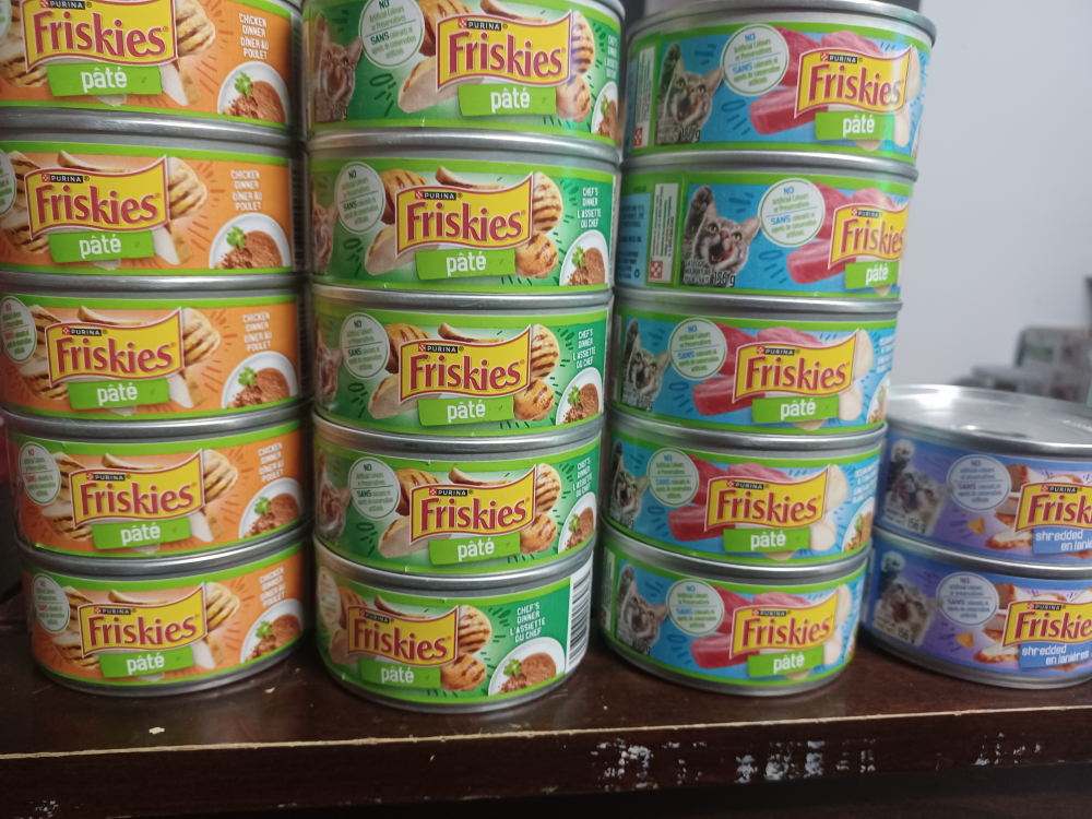 Bulk Purina Friskies Pate Cat Food