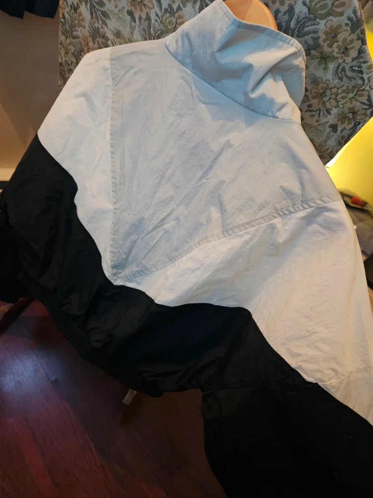 GUESS Women's Colourblocked Track Jacket Size Small image indicator(2)