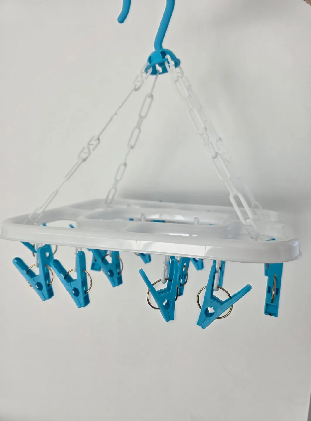 Hanging Drying Rack with Clips thumbnail