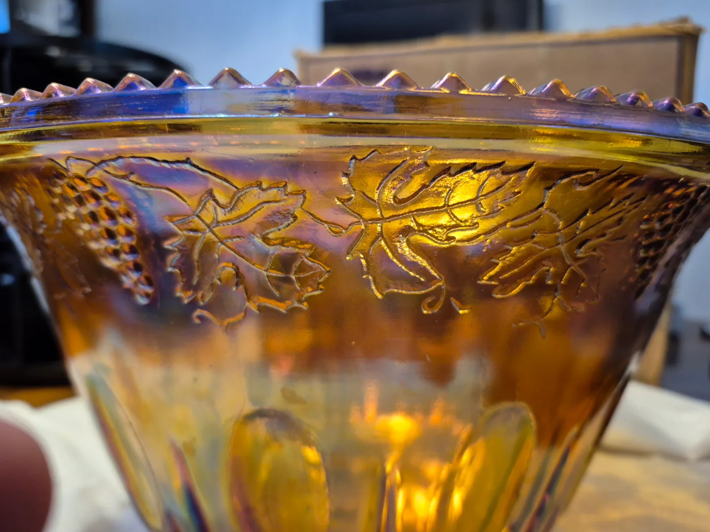 vintage Carnival Glass punch bowl with 12 cups image indicator(2)