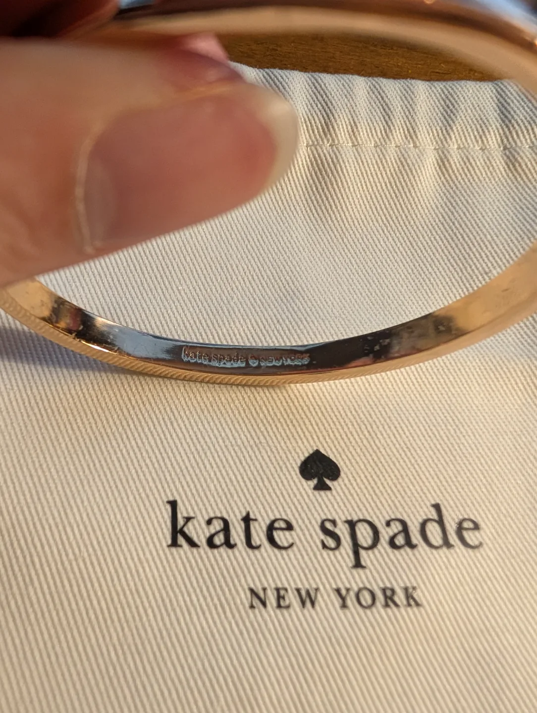 Kate Spade Bow Bangle image indicator(4)