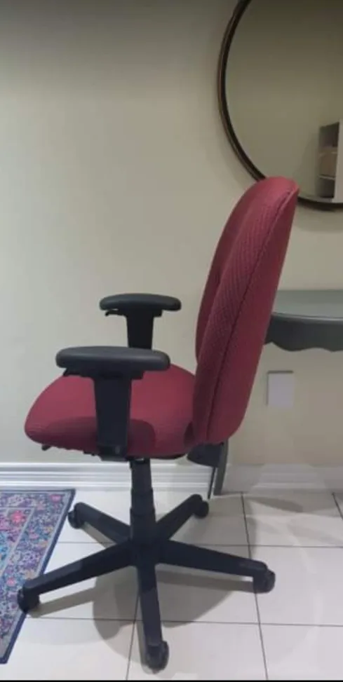 Used Office Chair - Burgundy image indicator(3)