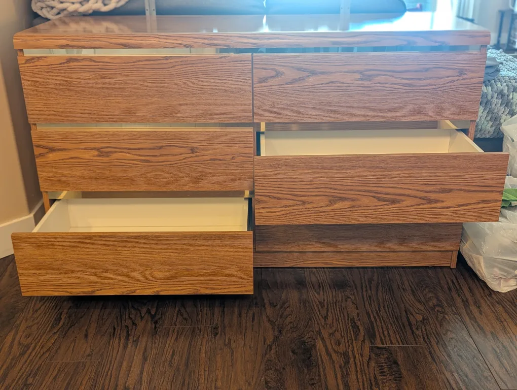 Vintage Wooden Dresser with Arch Mirror image indicator(4)