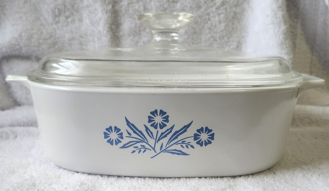 CorningWare A-2-B 2L Cornflower Blue Dish with Lid