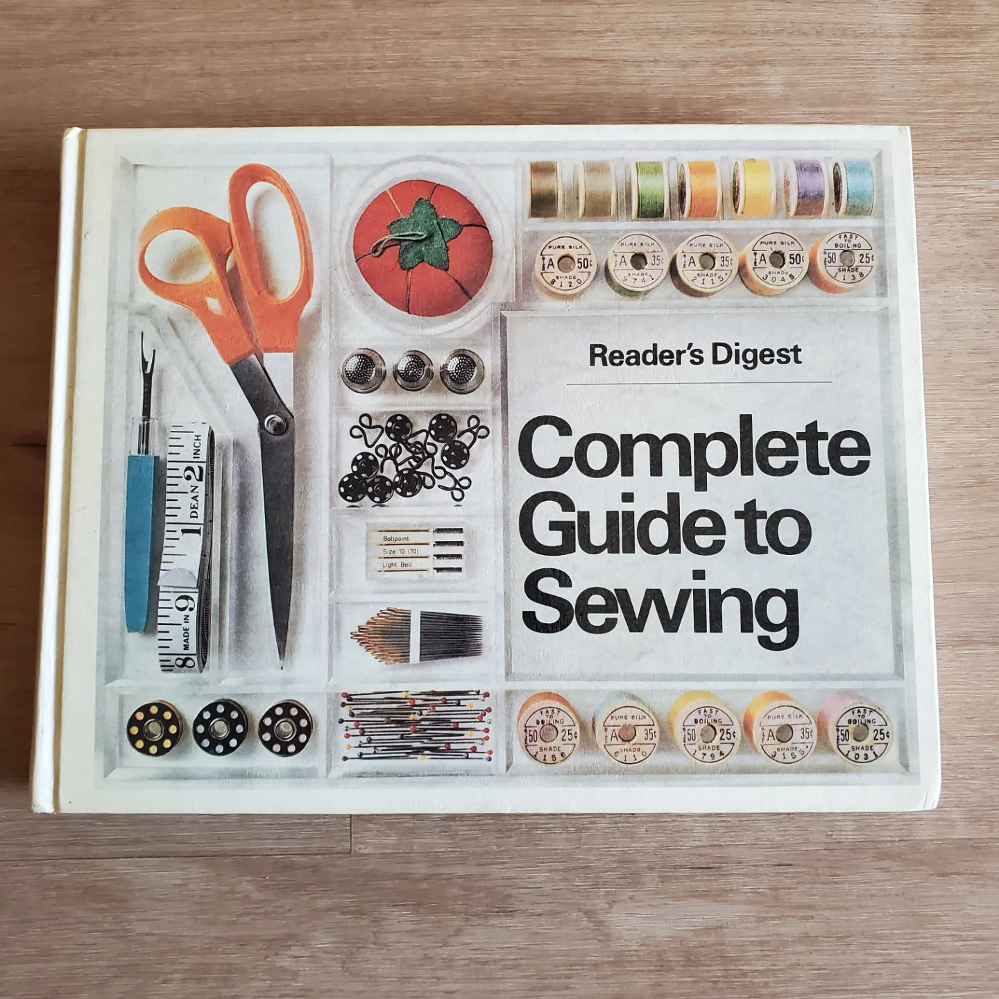 Readers Digest Guide to Sewing 💚 thumbnail