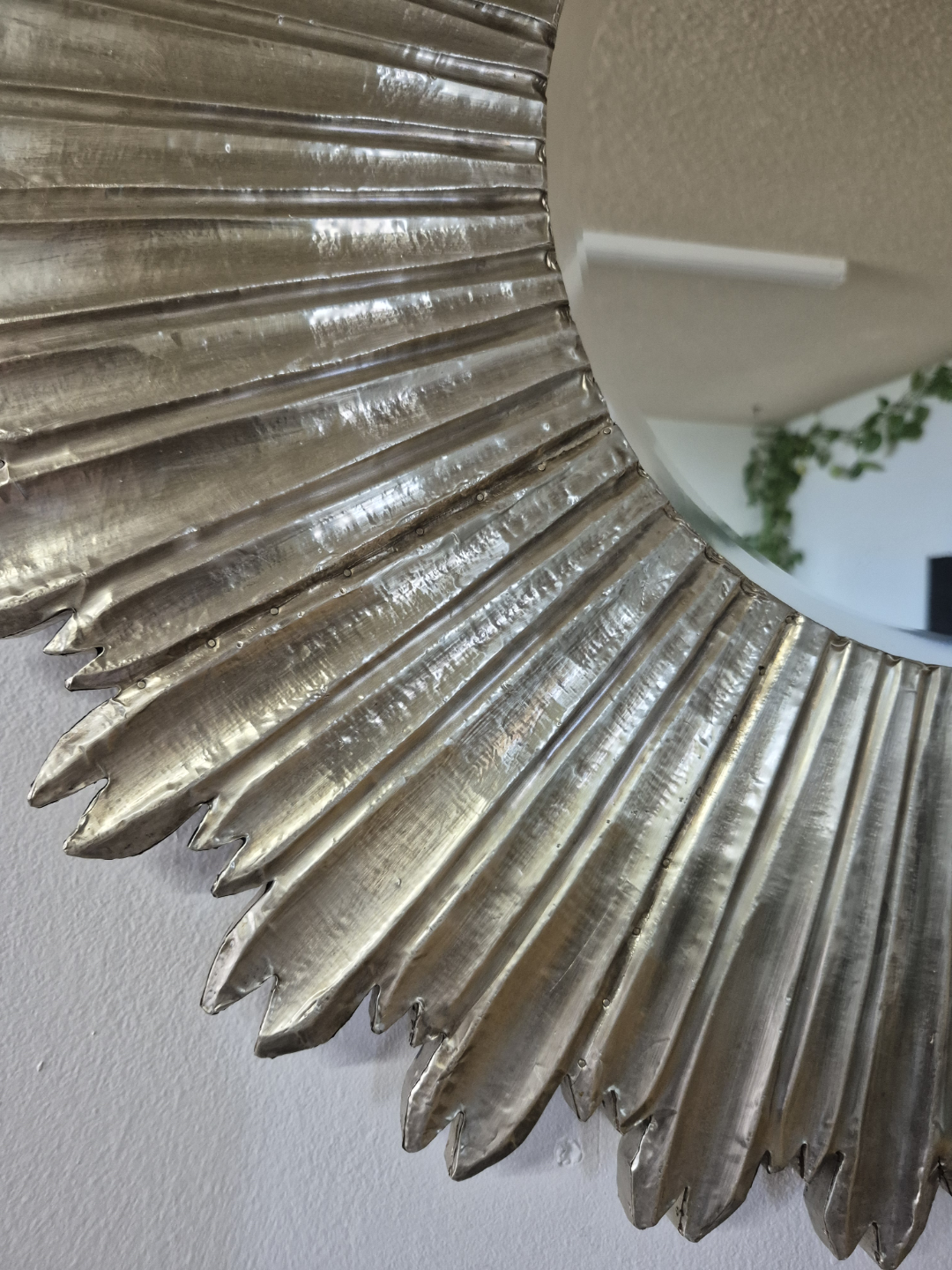 Sunburst Mirror - Gold Metal Wall Decor - photo 3